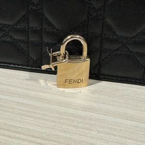 Lock. Reserved for THISLITTLELIGHT! DO NOT BUY